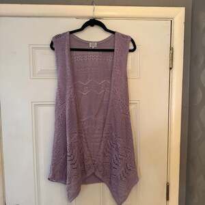 Hart Lavender Crochet Knit Open Front Vest Draped Sleeveless Cardigan Medium